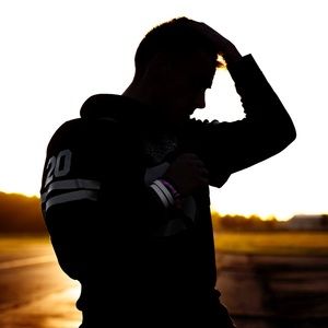 Meet your Posher, Jj